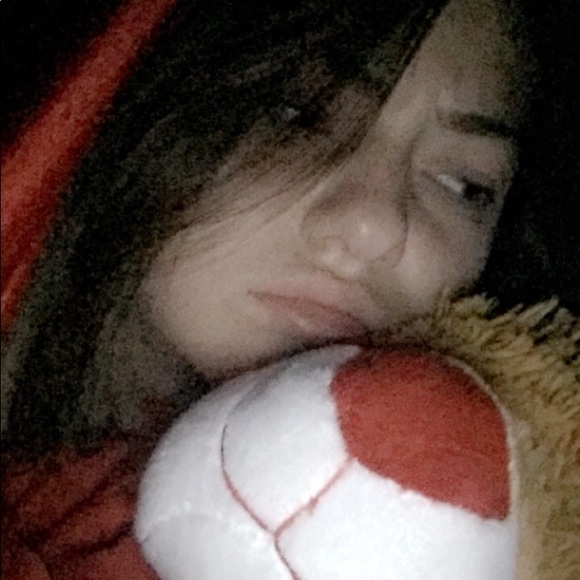 Profile Picture of Zoey Fourroux (@zmf1203) on Poshmark