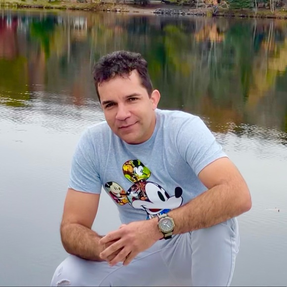 Profile Picture of Fabio Pereira (@fabio201011) on Poshmark