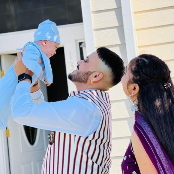 Profile Picture of Khela Harwinder (@khelaharwinder) on Poshmark