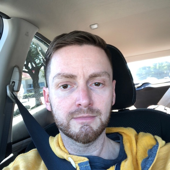 Profile Picture of Bruce Darrell (@bdarrell7) on Poshmark