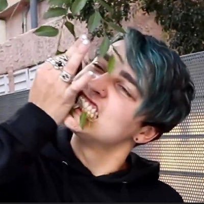 Profile Picture of Chloe Byrd (@chloebyrd20) on Twitter