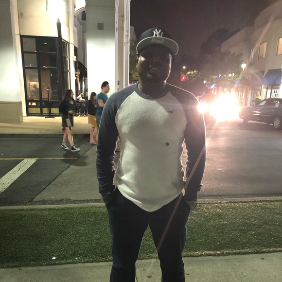 Profile Picture of Neilon Joseph (@neilonj) on Poshmark
