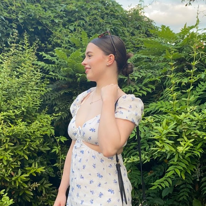 Profile Picture of alicekneary (@aliceneary) on Tiktok