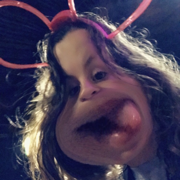 Profile Picture of Kaylee Kreder (@kkreder102) on Poshmark