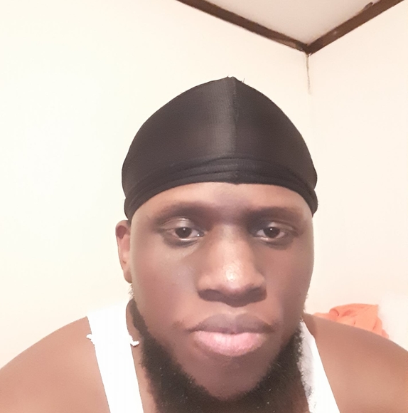 Profile Picture of Justin Graham (@justingraham407) on Poshmark