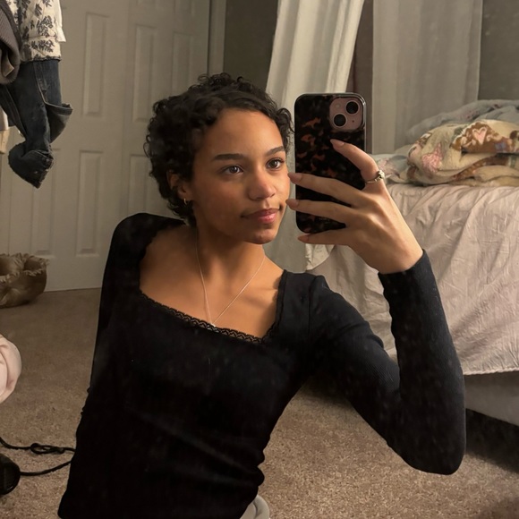 Profile Picture of Coco Daniel (@court20046) on Poshmark
