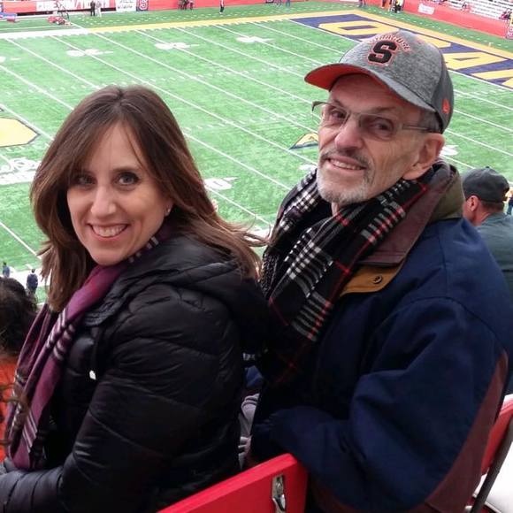 Profile Picture of Lisa Muller figatner (@tea_with_lisa) on Poshmark