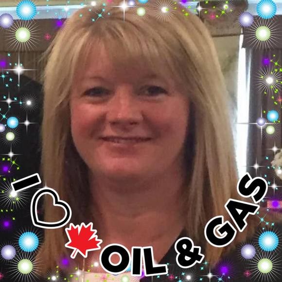 Profile Picture of Cathy Dimmer (@cathydimmer) on Poshmark