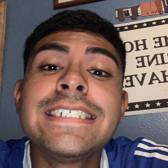 Profile Picture of Enrique Chavez (@enriquechave664) on Poshmark