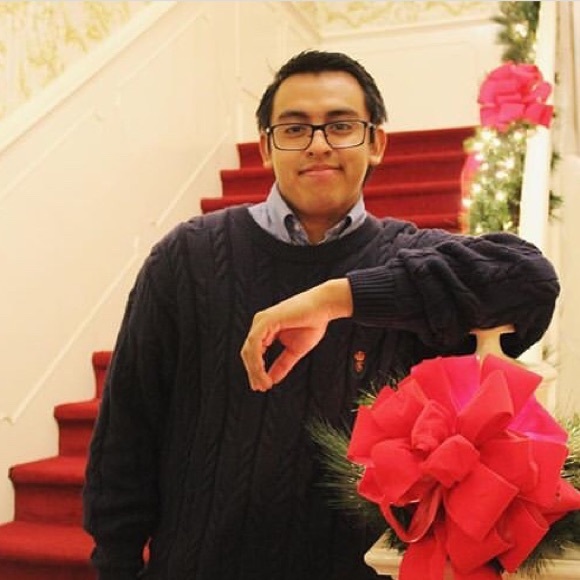 Profile Picture of Andrew Armero (@drew_mero09) on Poshmark