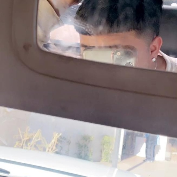 Profile Picture of Elwin Mimila (@elwinmimila) on Poshmark