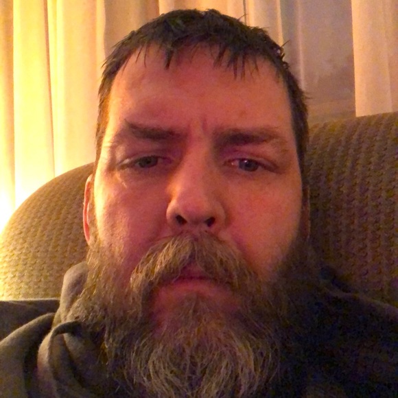 Profile Picture of Adam Heinson (@adamheinson) on Poshmark