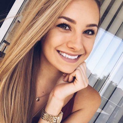 Profile Picture of Natalie (@NatalieMarElia) on Twitter