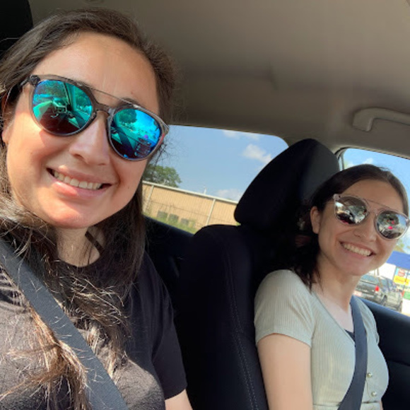 Profile Picture of Arely Castillo (@arelycastill597) on Poshmark