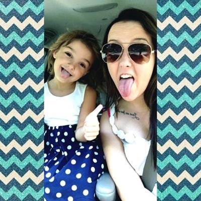 Profile Picture of Holly Bridges (@hollyb0306) on Twitter