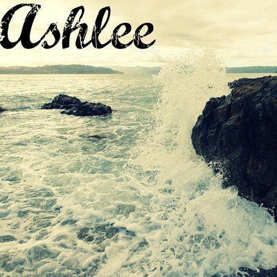 Profile Picture of Ashlee Cooper (@ashie4444) on Twitter