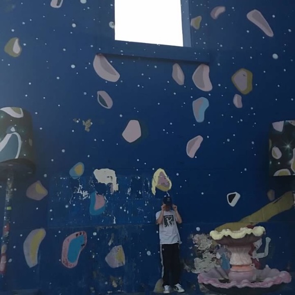 Profile Picture of Joey Butsch (@joeybu1sch) on Poshmark