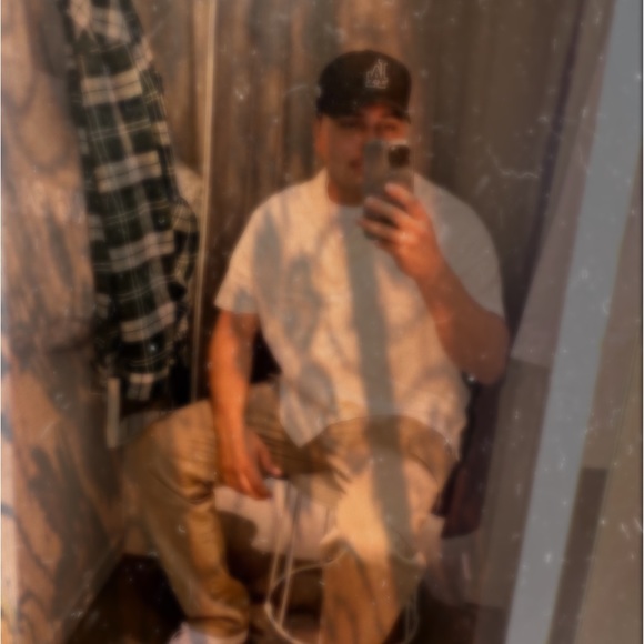 Profile Picture of Julio Resendiz (@julior_12) on Poshmark