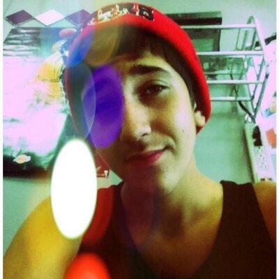 Profile Picture of Gene Luna (@TheBabyLunatic) on Twitter