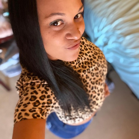 Profile Picture of Mari Rivera (@maririvera55) on Poshmark