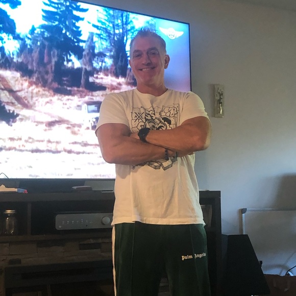 Profile Picture of Craig Demling (@craigdemling) on Poshmark