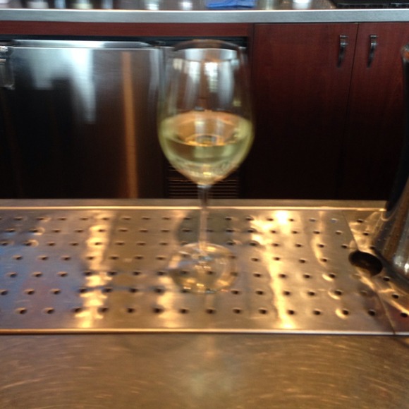 Profile Picture of Deja Hettman (@dejajj) on Poshmark