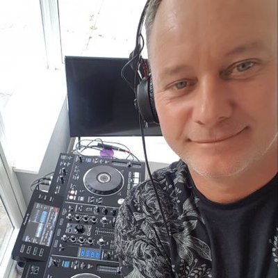 Profile Picture of DEON™DingerZ-Dj (@DING_DONG_D) on Twitter