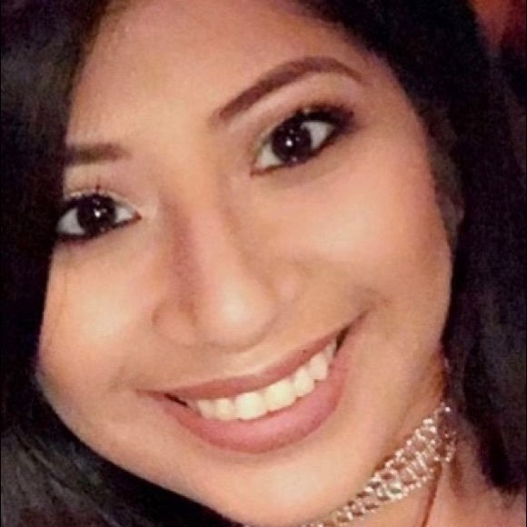 Josselyn Perez - Poshmark Profile Picture of Josselyn Perez (@jperez323) on Poshmark