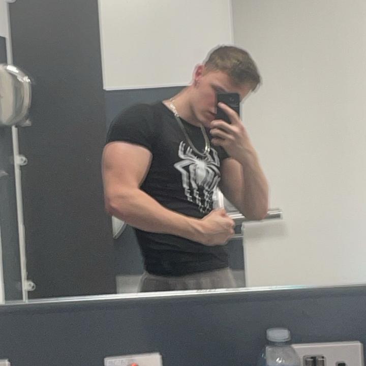 Profile Picture of HarryBaldwin___ (@harrybaldwin_) on Tiktok
