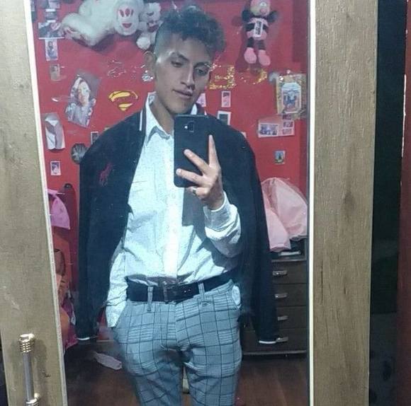 Profile Picture of Kleber Yascaribay (@klebery) on Poshmark