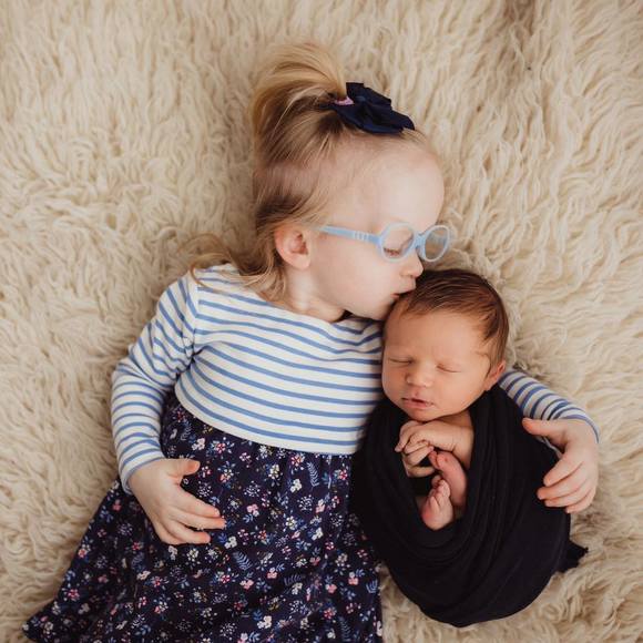 Morgan Pallardy - Poshmark Profile Picture of Morgan Pallardy (@mo8907) on Poshmark