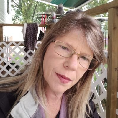 Profile Picture of Shelly Harris (@ShellyH46376599) on Twitter