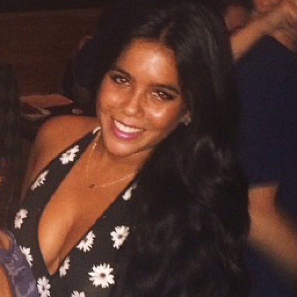 Profile Picture of Jacqueline Vitello (@jacquelineny) on Poshmark