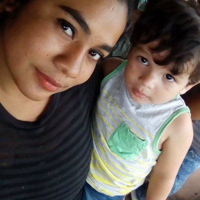 Profile Picture of Ester Elizabet Reyes Giron (@ElimatiR14) on Twitter