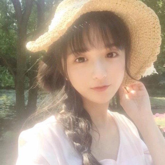 Profile Picture of Ruth Korbe (@ginajr7tape) on Poshmark