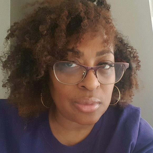 Profile Picture of Sheryl Lowery (@sheryllowery) on Poshmark