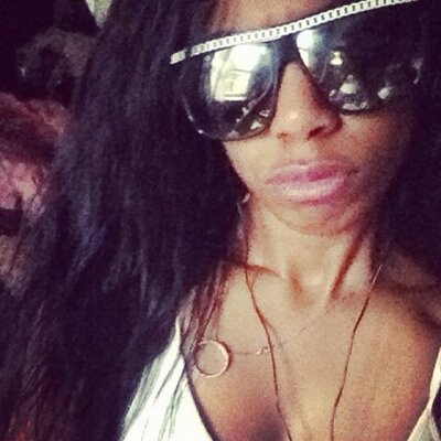 Profile Picture of Bree (@ROWE_urboat) on Twitter