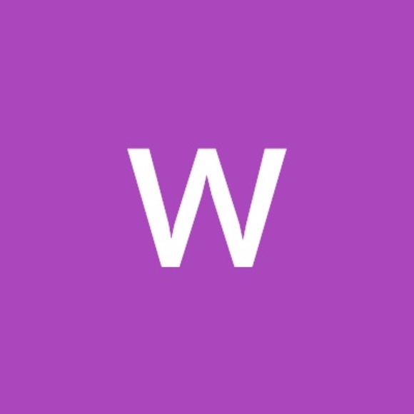Profile Picture of Wingwing Wing (@wingwingg23) on Poshmark