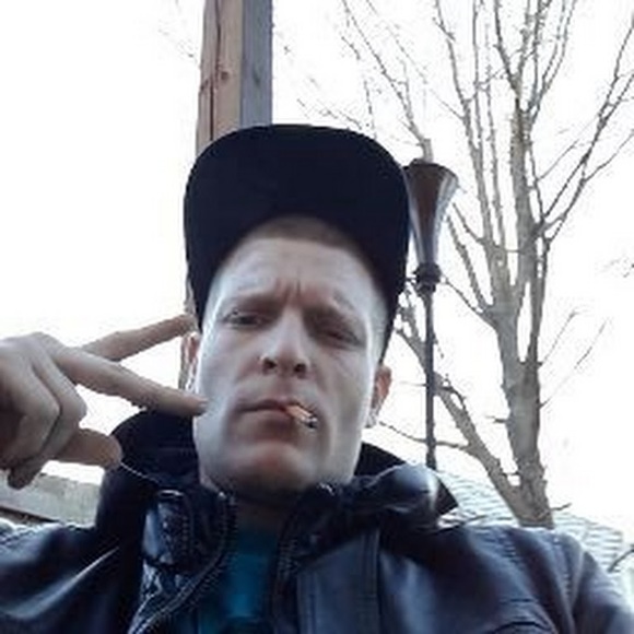 Profile Picture of Aaron Bryant (@aaronthegreat) on Poshmark