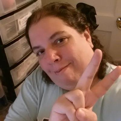 Profile Picture of Mary Szigeti (@maryszigeti) on Twitter