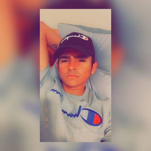 Profile Picture of Jonathan Coreas (@jonathancoreas) on Poshmark