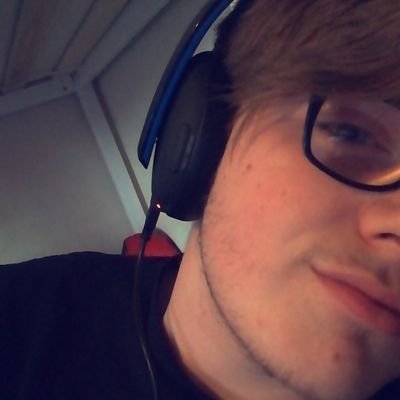 Profile Picture of Joshua Thompson (@JcMosh_69) on Twitter