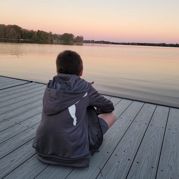 Profile Picture of Melissa Zblewski (@melissaruling) on Poshmark