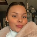Profile Picture of lbn (@lara_lebrun_) on Instagram