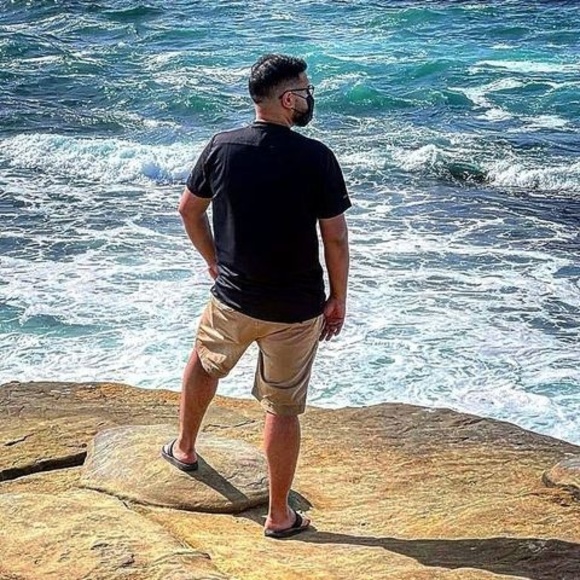 Profile Picture of Muhammad Hamza (@hamzamuhammad19) on Poshmark
