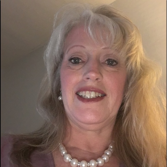 Profile Picture of Sherri Steele (@britsmomma) on Poshmark