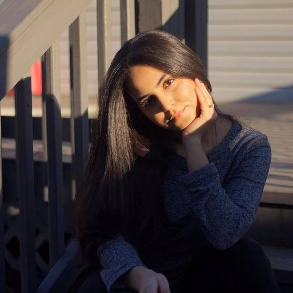 Profile Picture of Lilibet Plasencia (@lilibet1021) on Poshmark