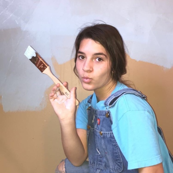 Profile Picture of Laney Carroll (@laneybeau) on Poshmark