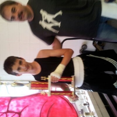 Profile Picture of Tim Blakey (@bodyshopboxer00) on Twitter