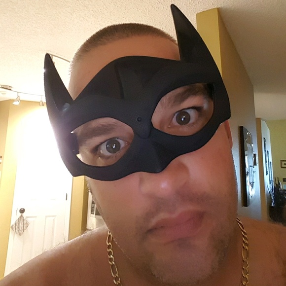 Profile Picture of Jonathan Scott (@scott4728) on Poshmark